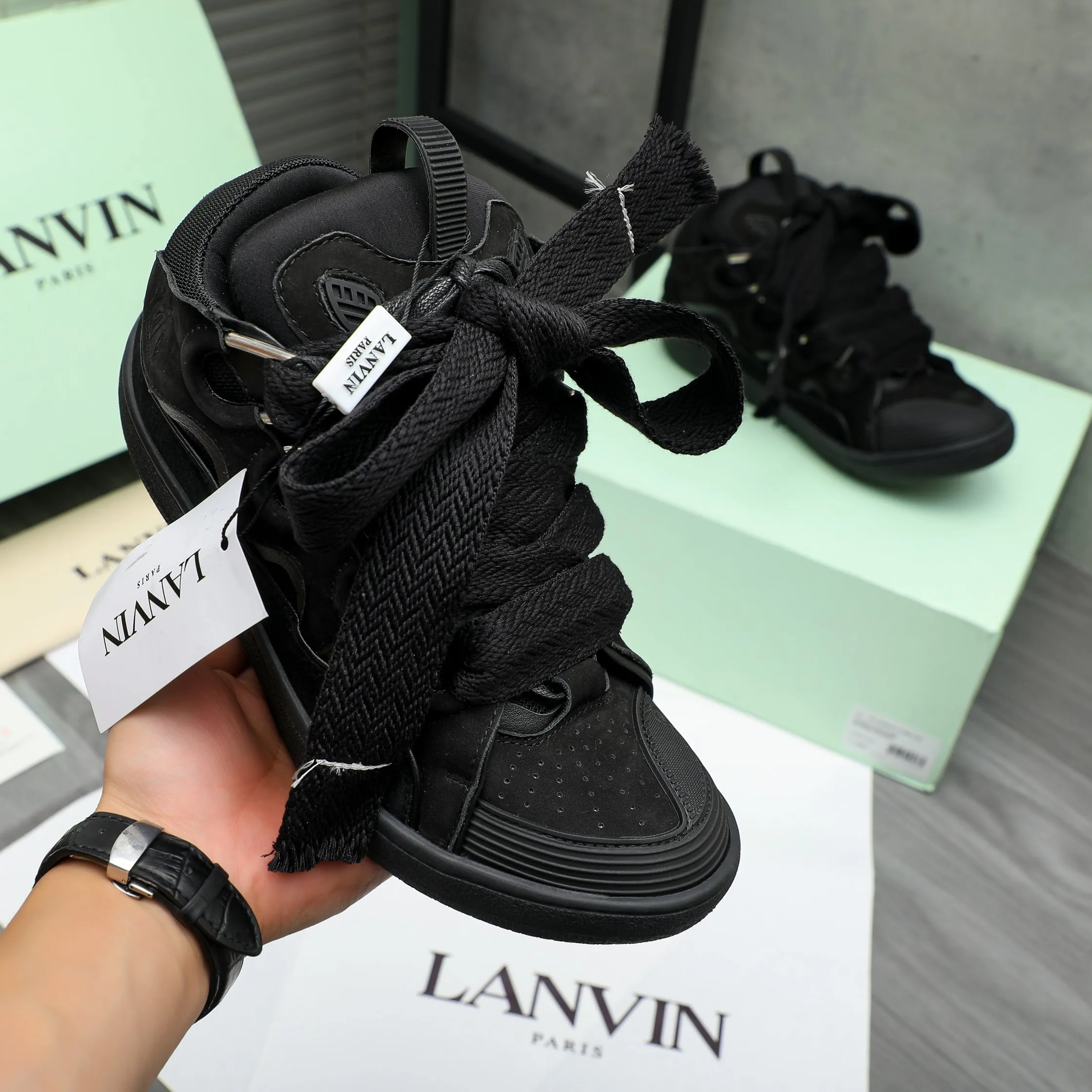 Men's shoes 💰740 [Lanvin] Lanvin high-end quality original casual shoes for couples - Upper: imported frosted cowhide stitched with breathable mesh - Lining: Lycra elastic lining - Outsole: original rubber outsole - Super high quality control·Fine workmanship: highlighted (high-end·luxury·grade) -Size: 36-45 (45 can be customized)